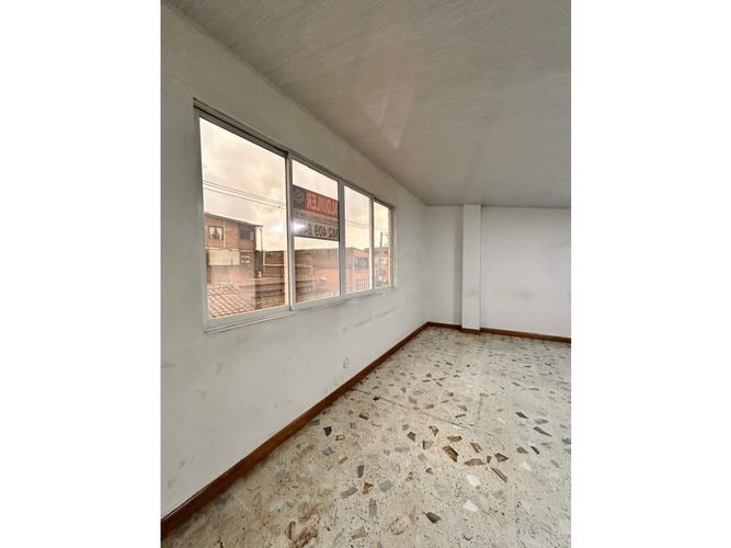 Bodega en venta en San Nicolas, Cali, 400 m² · foto 9 de 24