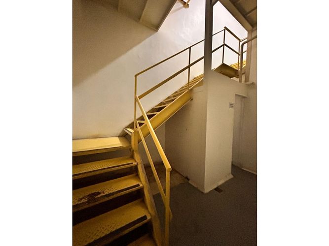 Bodega en venta en San Nicolas, Cali, 400 m² · foto 24 de 24