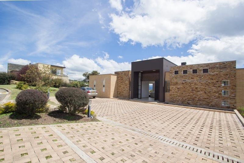 Casa en venta en Conjunto Casa De Campo, La Calera · foto 2 de 24