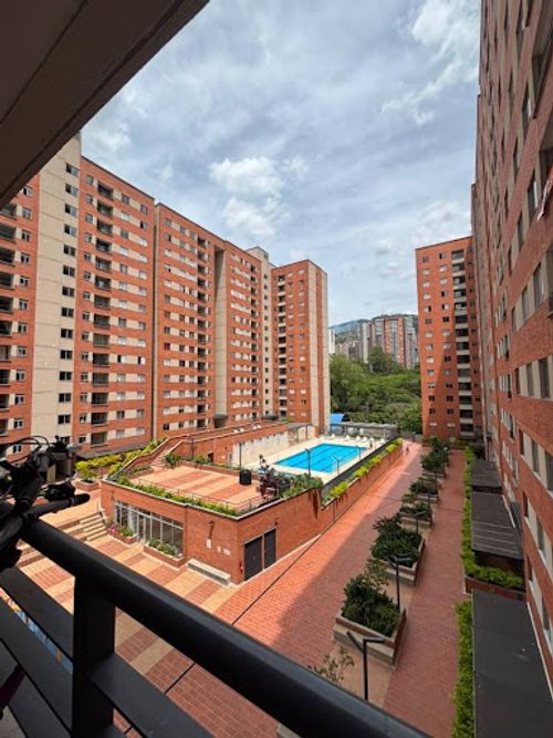 Apartamento de 2 alcobas en venta en Santa Ana, Bello, 50 m² · foto 3 de 13