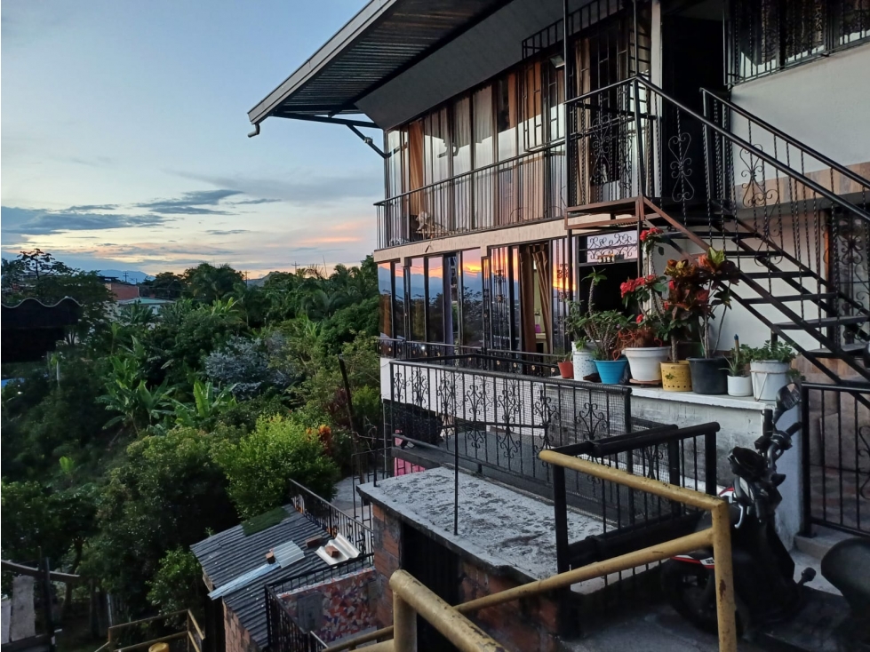 Casa en venta en San Jose, Pereira · foto 2 de 24