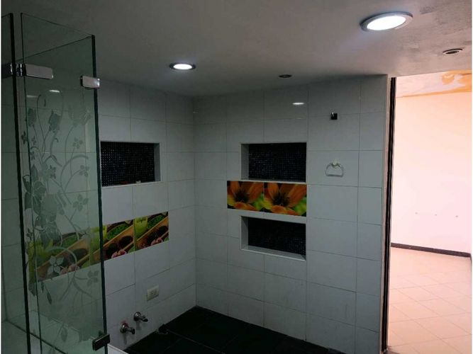 Apartamento de 2 alcobas en venta en Loma Del Indio, Medellín, 67 m² · foto 15 de 24