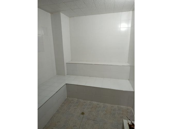 Apartamento de 2 alcobas en venta en Loma Del Indio, Medellín, 67 m² · foto 23 de 24