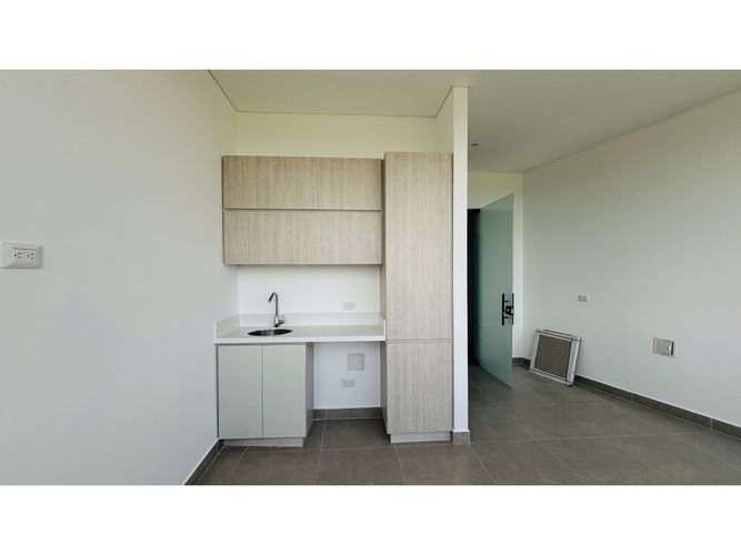 Consultorio en arriendo en Avenida Centenario, Armenia, 33 m² · foto 8 de 13