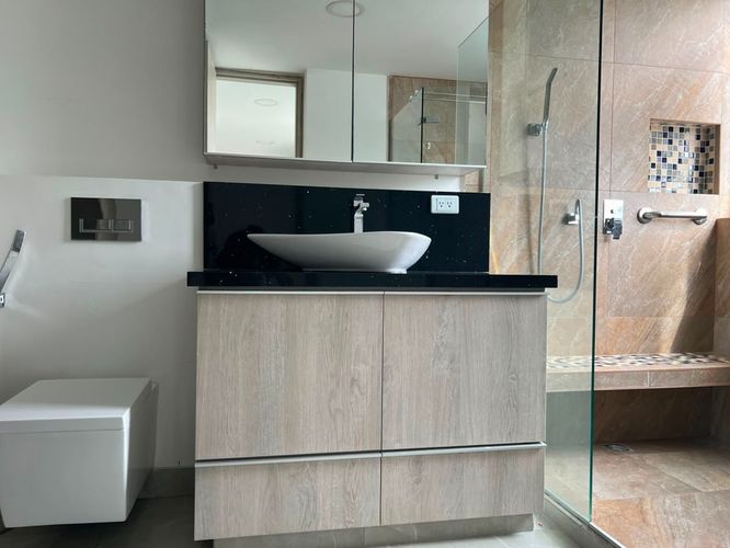 Apartamento de 3 alcobas en arriendo en El Poblado, Medellín, 160 m² · foto 17 de 18