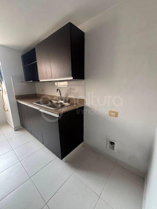 Apartamento de 2 alcobas en arriendo en Santa Maria De Los Angeles, Medellín, 80 m² · foto 3 de 16