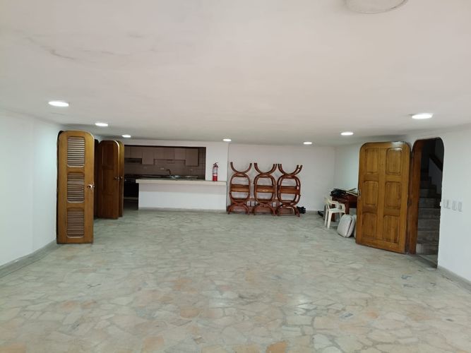 Local en arriendo en Avenida 30 De Agosto, Pereira, 120 m² · foto 3 de 13