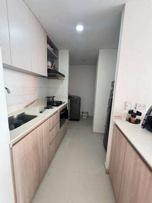 Apartaestudio en venta en Los Colores, Medellín, 49 m² · foto 6 de 13