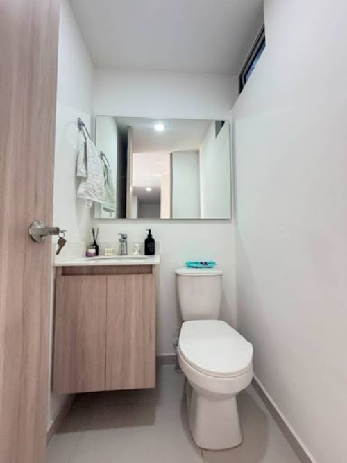 Apartaestudio en venta en Los Colores, Medellín, 49 m² · foto 11 de 13