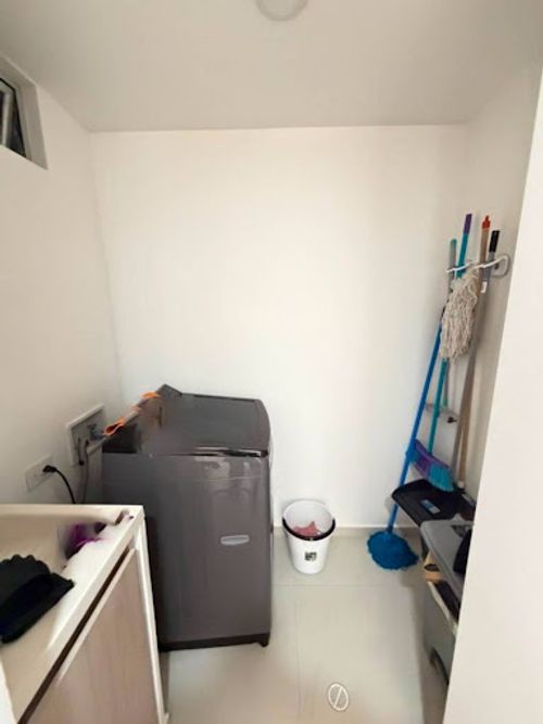 Apartaestudio en venta en Los Colores, Medellín, 49 m² · foto 12 de 13