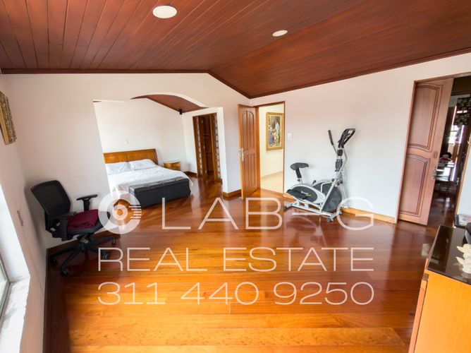 Casa de 3 alcobas en venta en Alhambra, Bogotá, 350 m² · foto 21 de 24