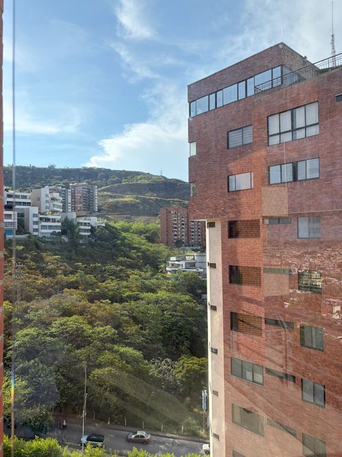 Apartamento de 3 alcobas en venta en Cristales, Cali, 200 m² · foto 12 de 13