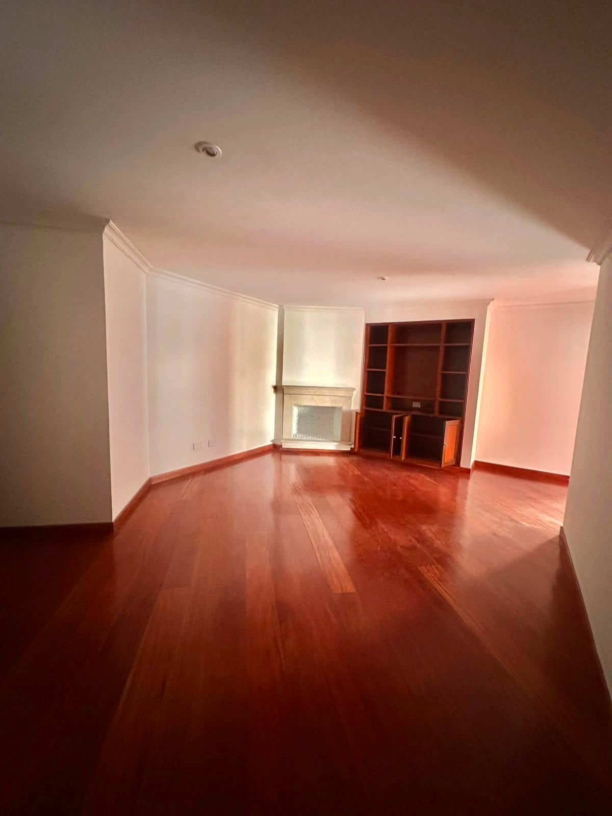 Apartamento en venta en Santa Barbara, Bogotá · foto 4 de 14