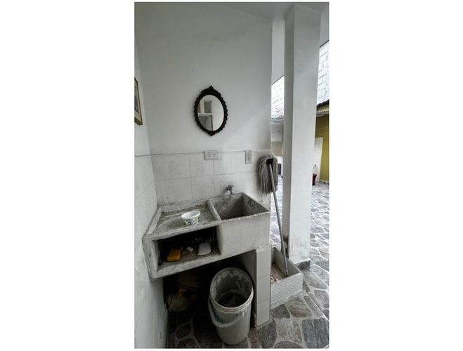 Casa de 8 alcobas en venta en El Guabal, Cali, 405 m² · foto 23 de 24