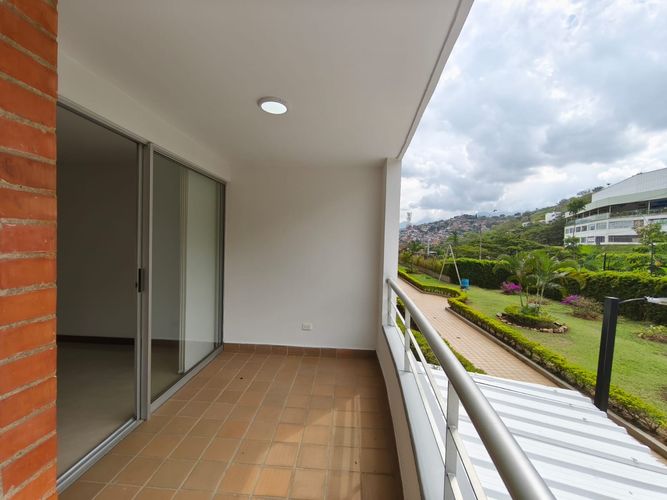 Apartamento de 3 alcobas en venta en Cristales, Cali, 112 m² · foto 12 de 18