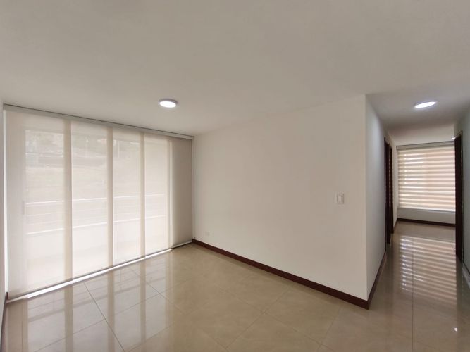 Apartamento de 3 alcobas en venta en Cristales, Cali, 112 m² · foto 5 de 18