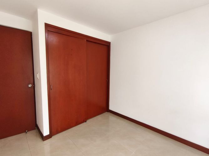 Apartamento de 3 alcobas en venta en Cristales, Cali, 112 m² · foto 10 de 18