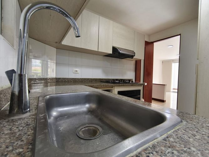 Apartamento de 3 alcobas en venta en Cristales, Cali, 112 m² · foto 9 de 18