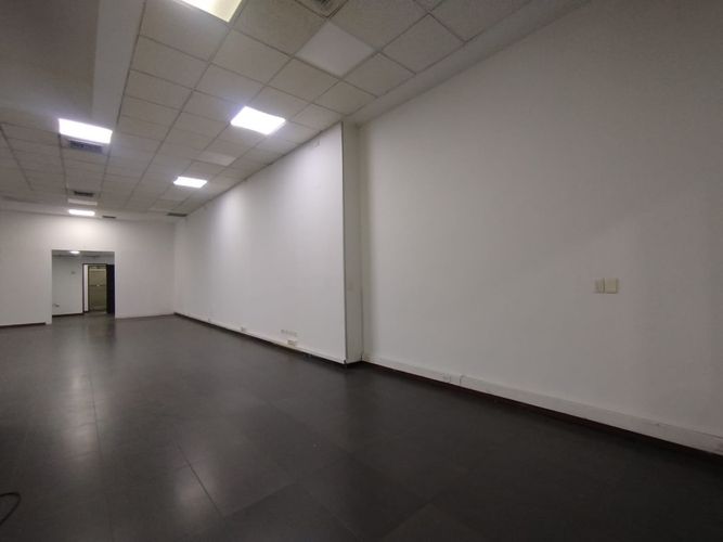 Local en arriendo en Santa Monica, Cali, 200 m² · foto 3 de 24