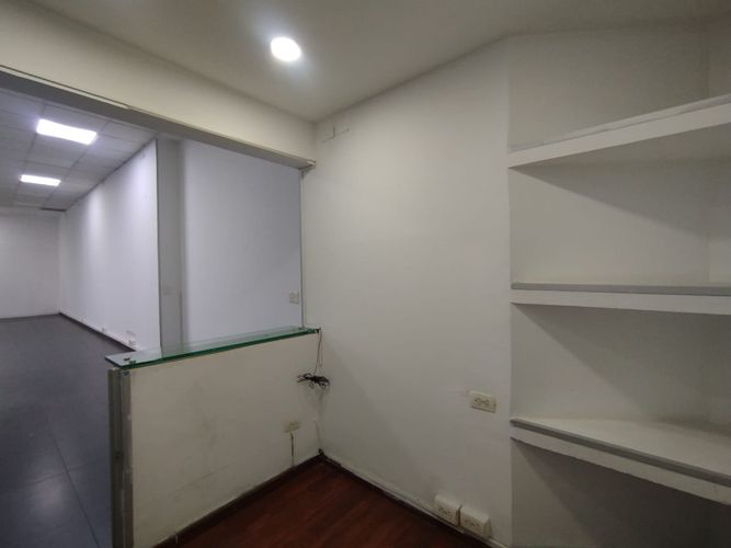 Local en arriendo en Santa Monica, Cali, 200 m² · foto 5 de 24