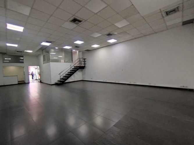 Local en arriendo en Santa Monica, Cali, 200 m² · foto 7 de 24