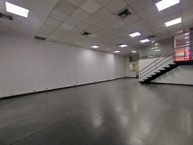 Local en arriendo en Santa Monica, Cali, 200 m² · foto 8 de 24