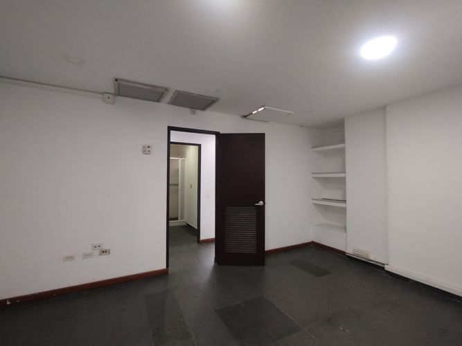 Local en arriendo en Santa Monica, Cali, 200 m² · foto 10 de 24