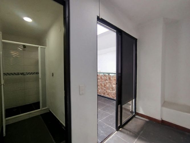Local en arriendo en Santa Monica, Cali, 200 m² · foto 12 de 24