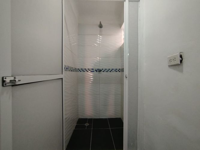 Local en arriendo en Santa Monica, Cali, 200 m² · foto 16 de 24