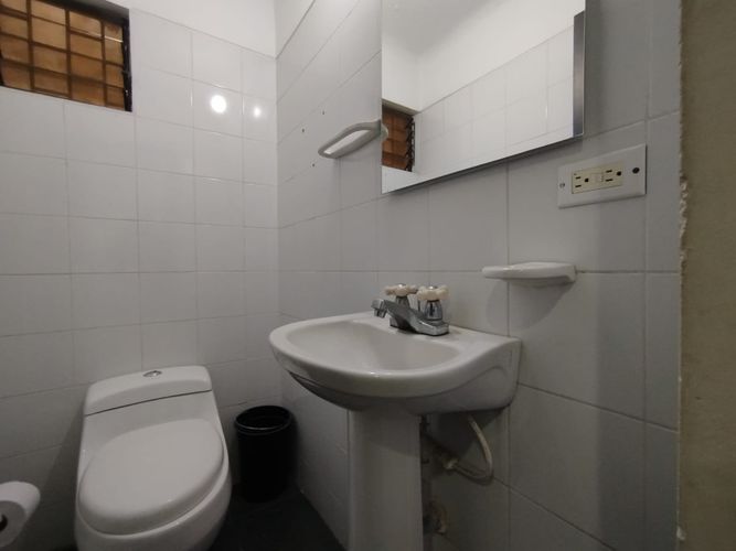 Local en arriendo en Santa Monica, Cali, 200 m² · foto 17 de 24