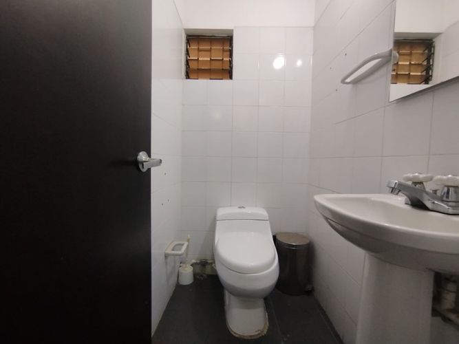 Local en arriendo en Santa Monica, Cali, 200 m² · foto 18 de 24