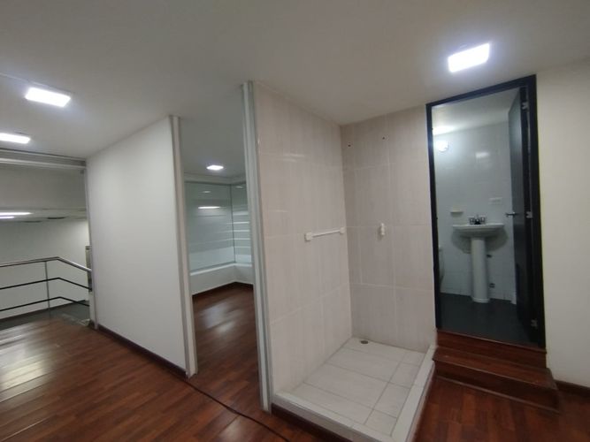 Local en arriendo en Santa Monica, Cali, 200 m² · foto 21 de 24