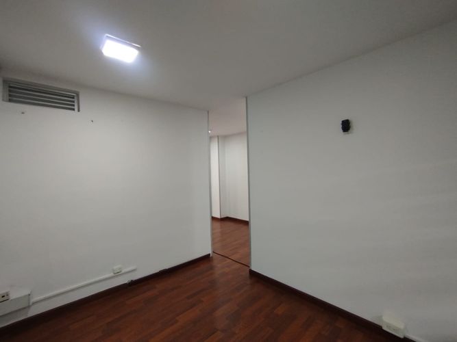Local en arriendo en Santa Monica, Cali, 200 m² · foto 23 de 24