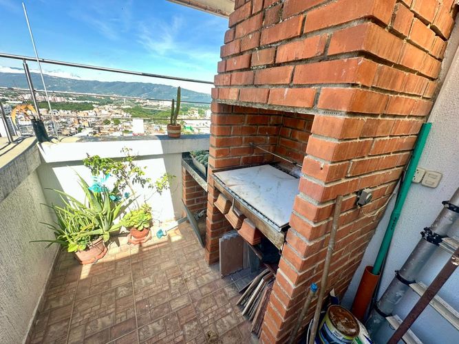 Apartamento de 6 alcobas en venta en Nuevo Sotomayor, Bucaramanga, 180 m² · foto 13 de 24