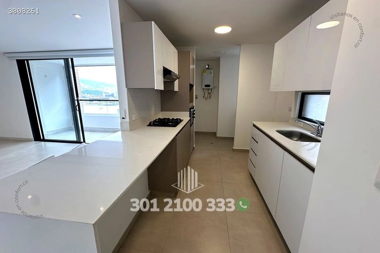 Apartamento de 3 alcobas en arriendo en Castropol, Medellín, 104 m² · foto 7 de 24