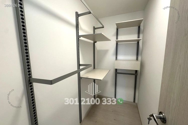 Apartamento de 3 alcobas en arriendo en Castropol, Medellín, 104 m² · foto 13 de 24