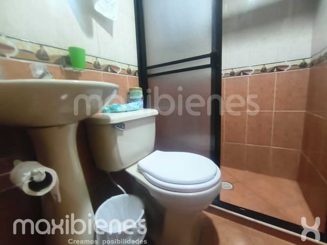 Apartamento de 4 alcobas en venta en San Javier No.1, Medellín, 182 m² · foto 2 de 9