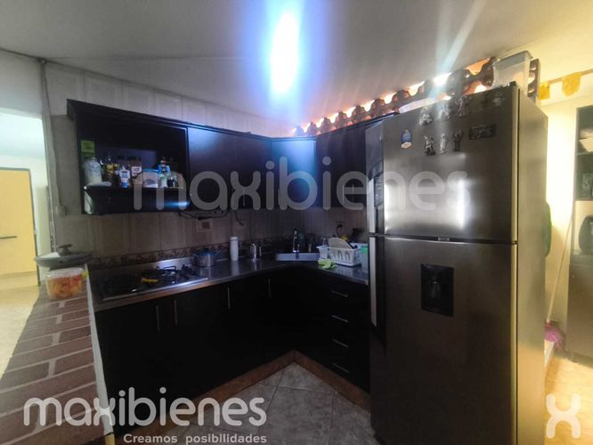 Apartamento de 4 alcobas en venta en San Javier No.1, Medellín, 182 m² · foto 3 de 9