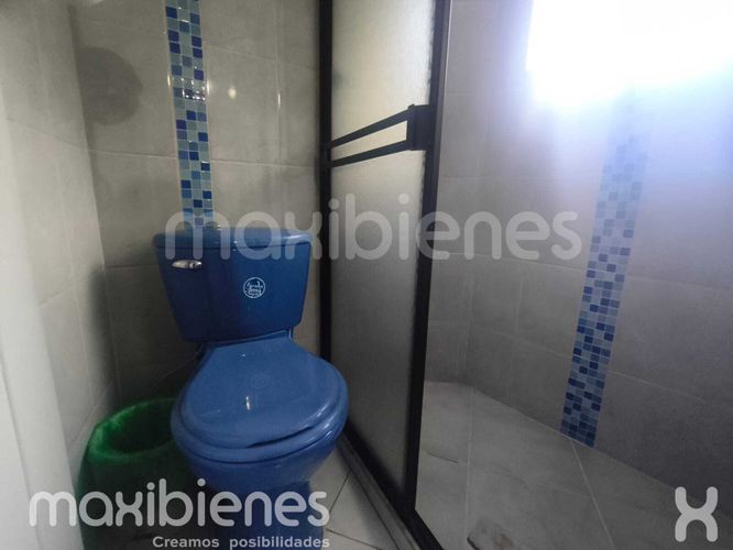 Apartamento de 4 alcobas en venta en San Javier No.1, Medellín, 182 m² · foto 4 de 9