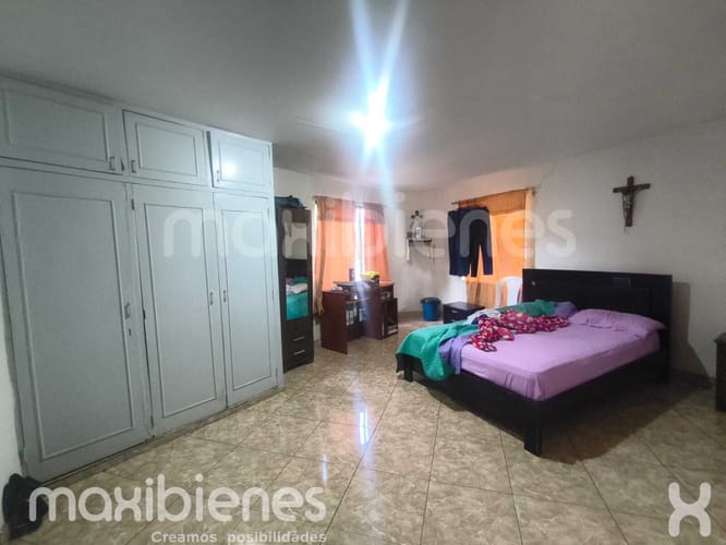 Apartamento de 4 alcobas en venta en San Javier No.1, Medellín, 182 m² · foto 5 de 9