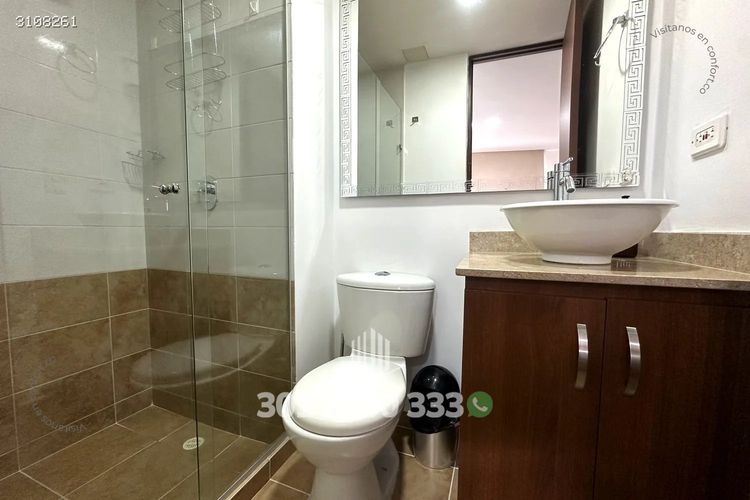 Apartamento de 3 alcobas en arriendo en San Diego, Medellín, 80 m² · foto 23 de 24