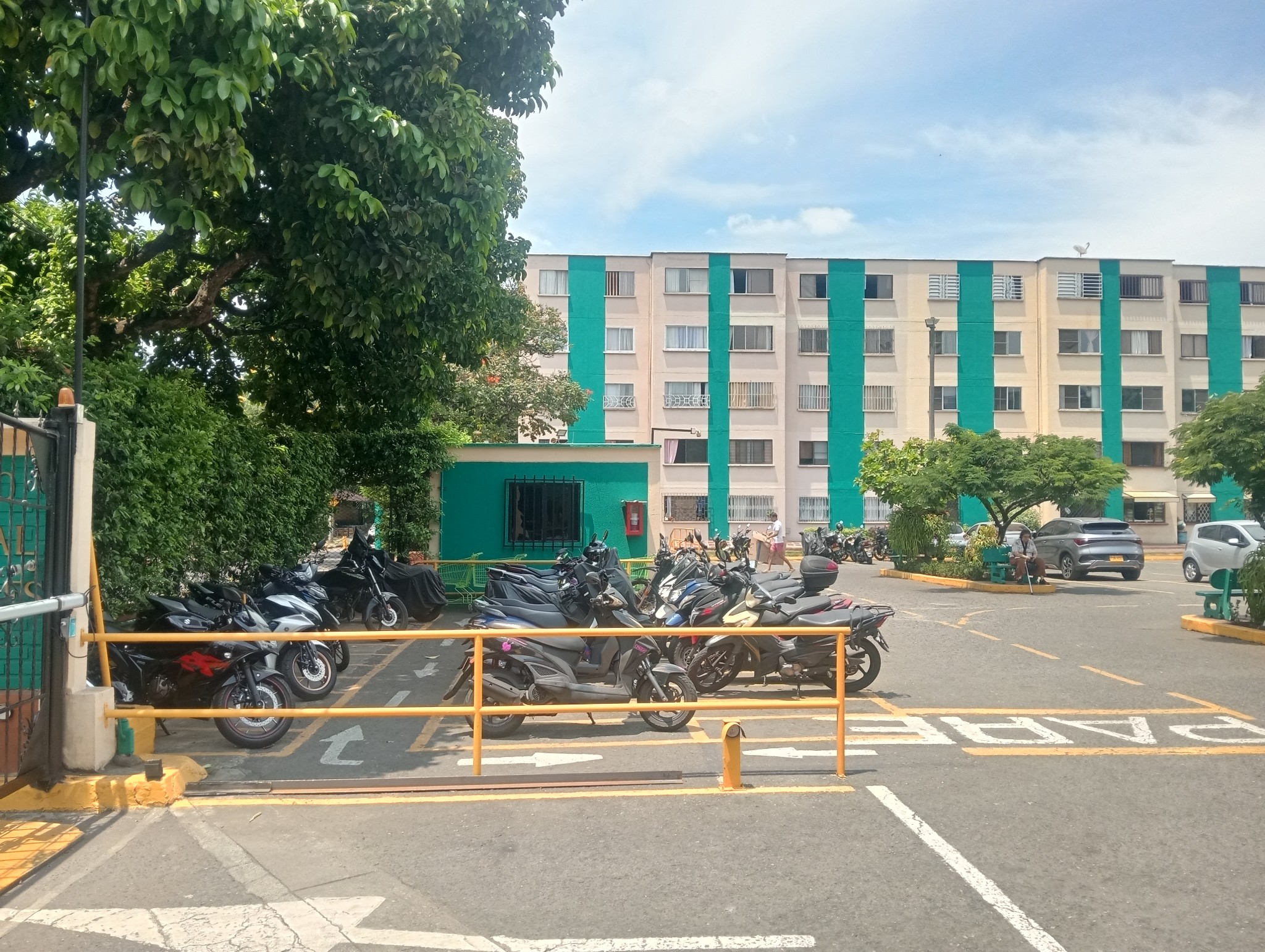 Apartamento en venta en Cañaverales, Cali · foto 2 de 23