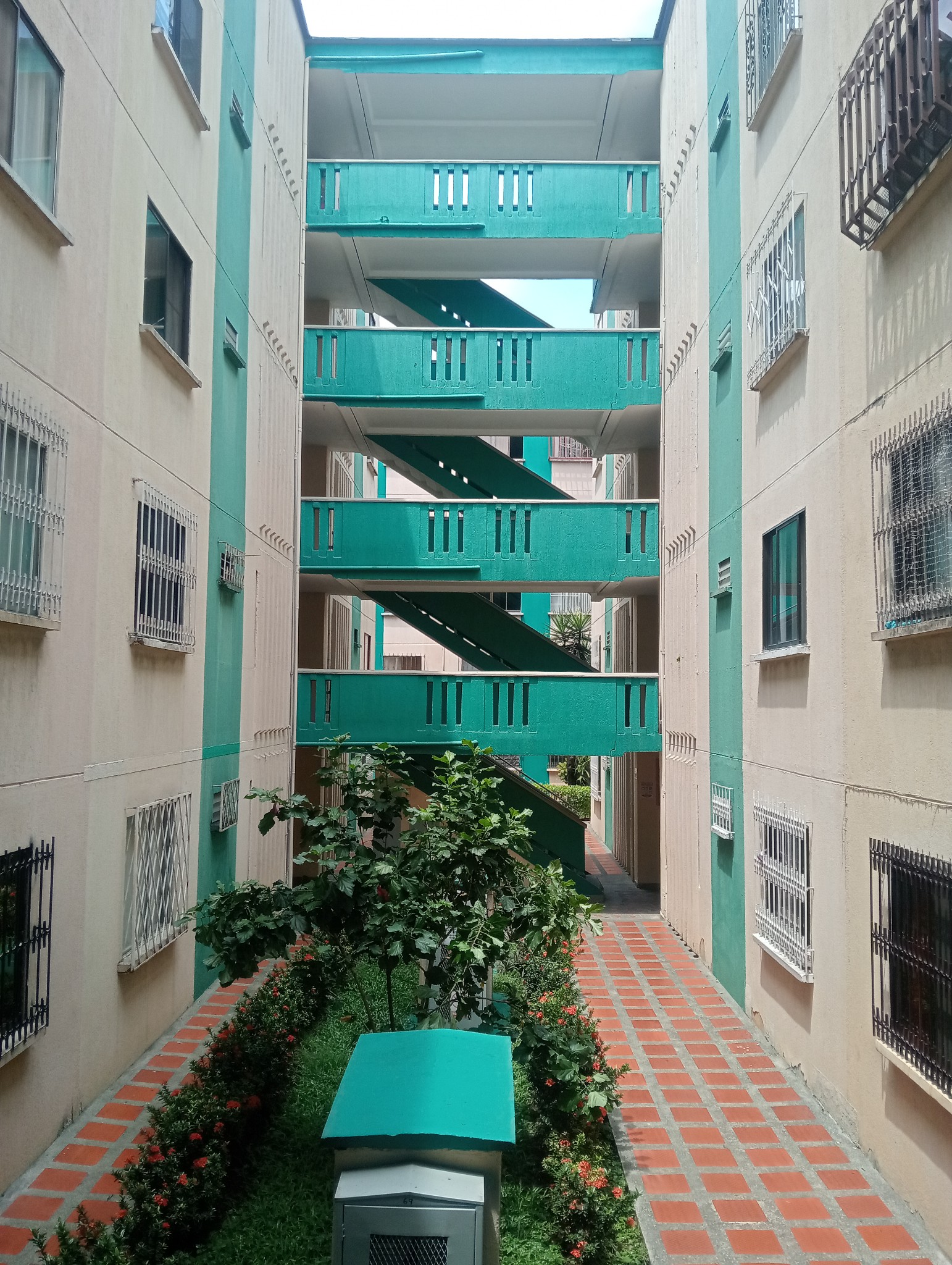 Apartamento en venta en Cañaverales, Cali · foto 6 de 23
