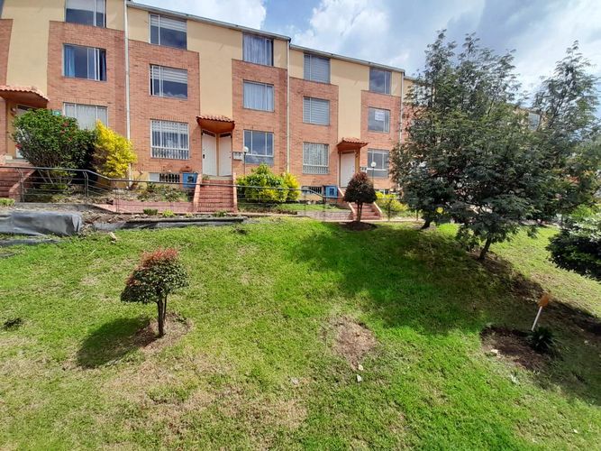 Casa en venta en Almirante Colon, Bogotá · foto 3 de 22