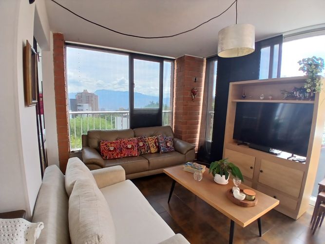 Apartamento de 3 alcobas en venta en San Lucas, Medellín, 182 m² · foto 3 de 20