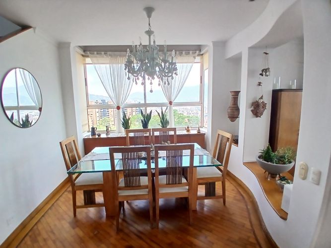 Apartamento de 3 alcobas en venta en San Lucas, Medellín, 182 m² · foto 8 de 20