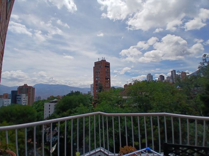 Apartamento de 3 alcobas en venta en San Lucas, Medellín, 182 m² · foto 16 de 20