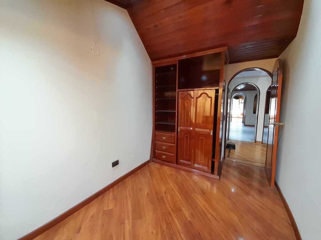 Casa en venta en Torremolinos, Bogotá · foto 2 de 24