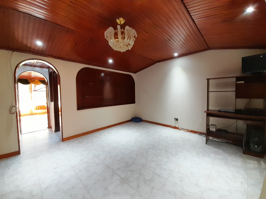 Casa en venta en Torremolinos, Bogotá · foto 5 de 24