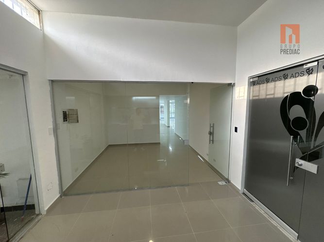Oficina en venta en Altos Del Prado, Barranquilla, 178 m² · foto 2 de 14